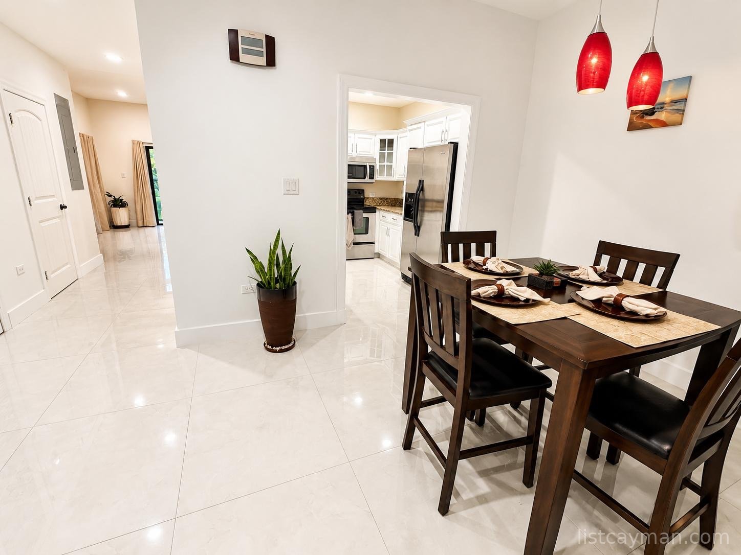 Hilton Estates 3 bed townhome & Pool George Town photo 8
