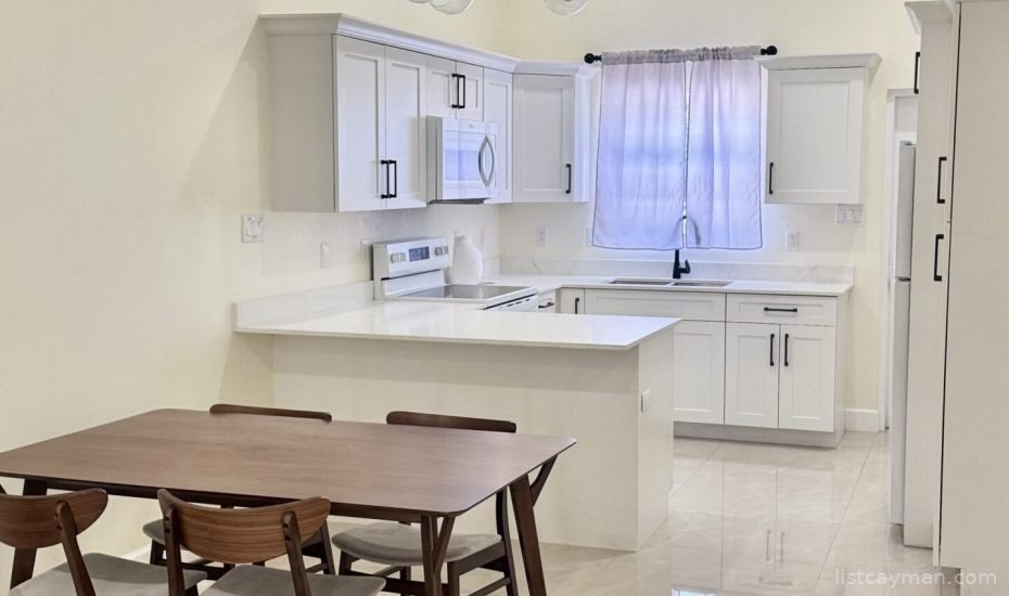 New Spacious 2 bed photo 3