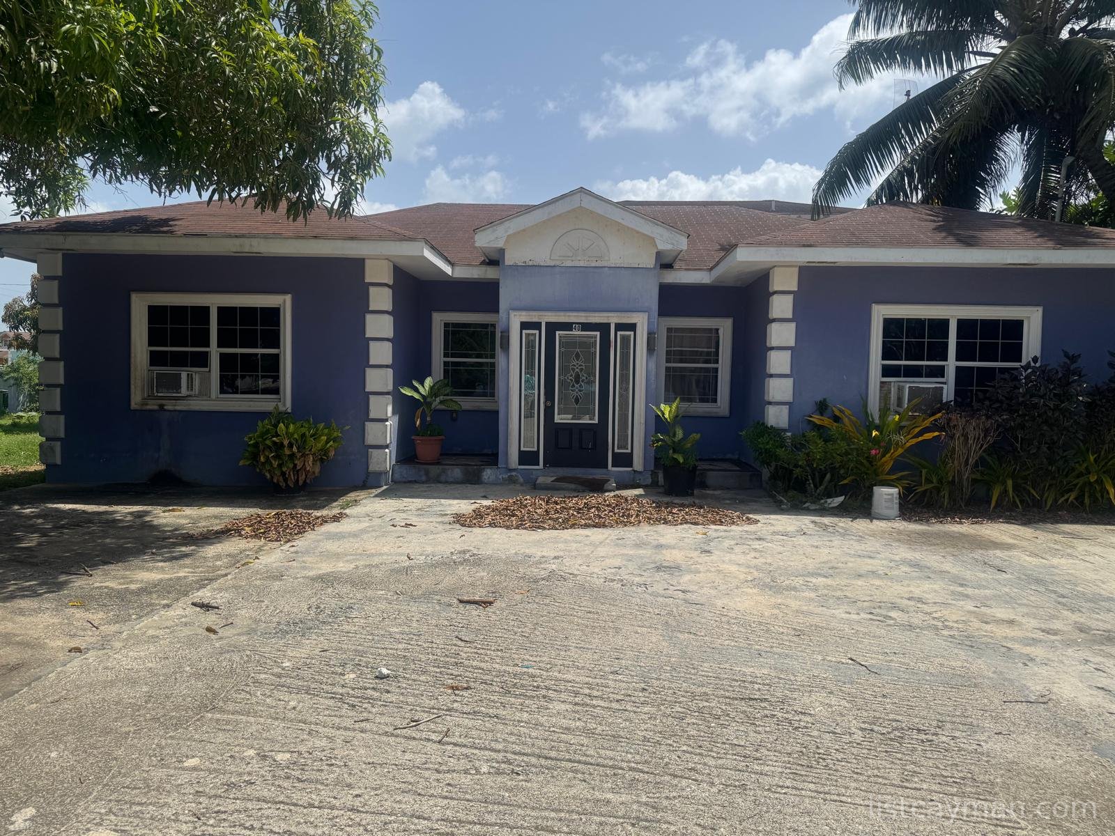 Fixer Upper 3 Bed + 2 Apts