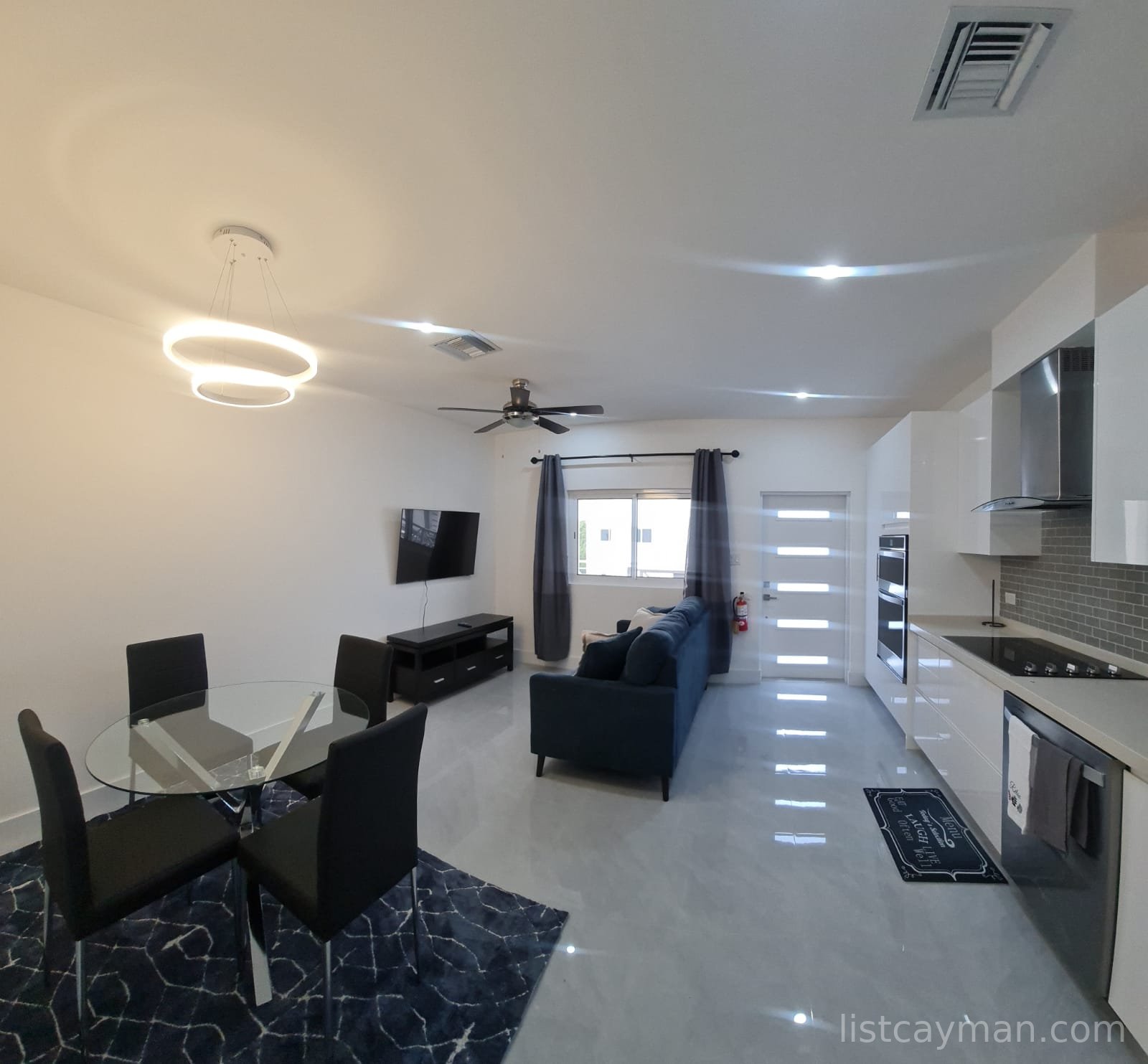 YARL Condo 1BR/1BA photo 3