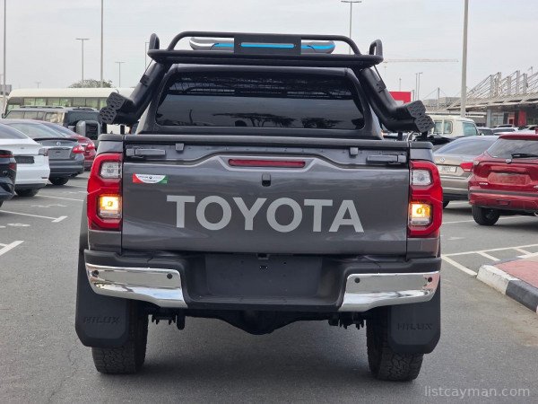 TOYOTA HILUX 2022 | (GR SPORTS KIT MODIFIED | RIGHT-HAND-DRIVE | JAFT0823) photo 3