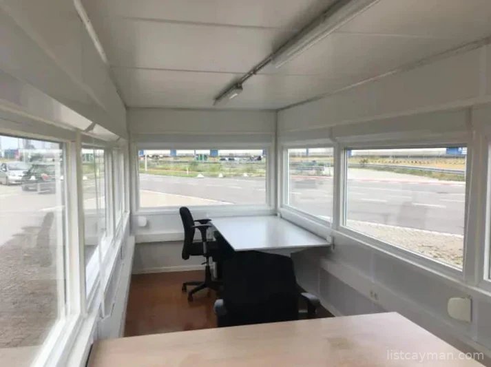 20-foot observation container photo 4