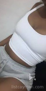 Island Girl Looking for Something Real photo 2